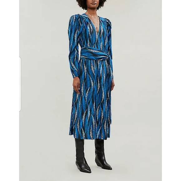 HAPPYxNATURE Alpha Feather-Print Crepe Wrap - Picture 2 of 12